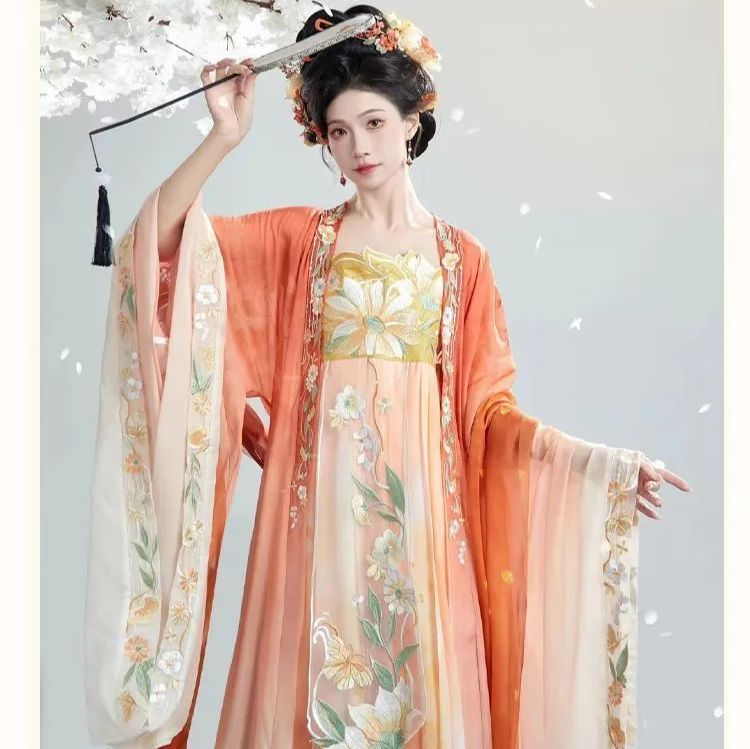 ウィッグ付き ホビー・楽器・アート 新品未使用 漢服 ト ウィッグ付き ホビー・楽器・アート 新品未使用 漢服 ト