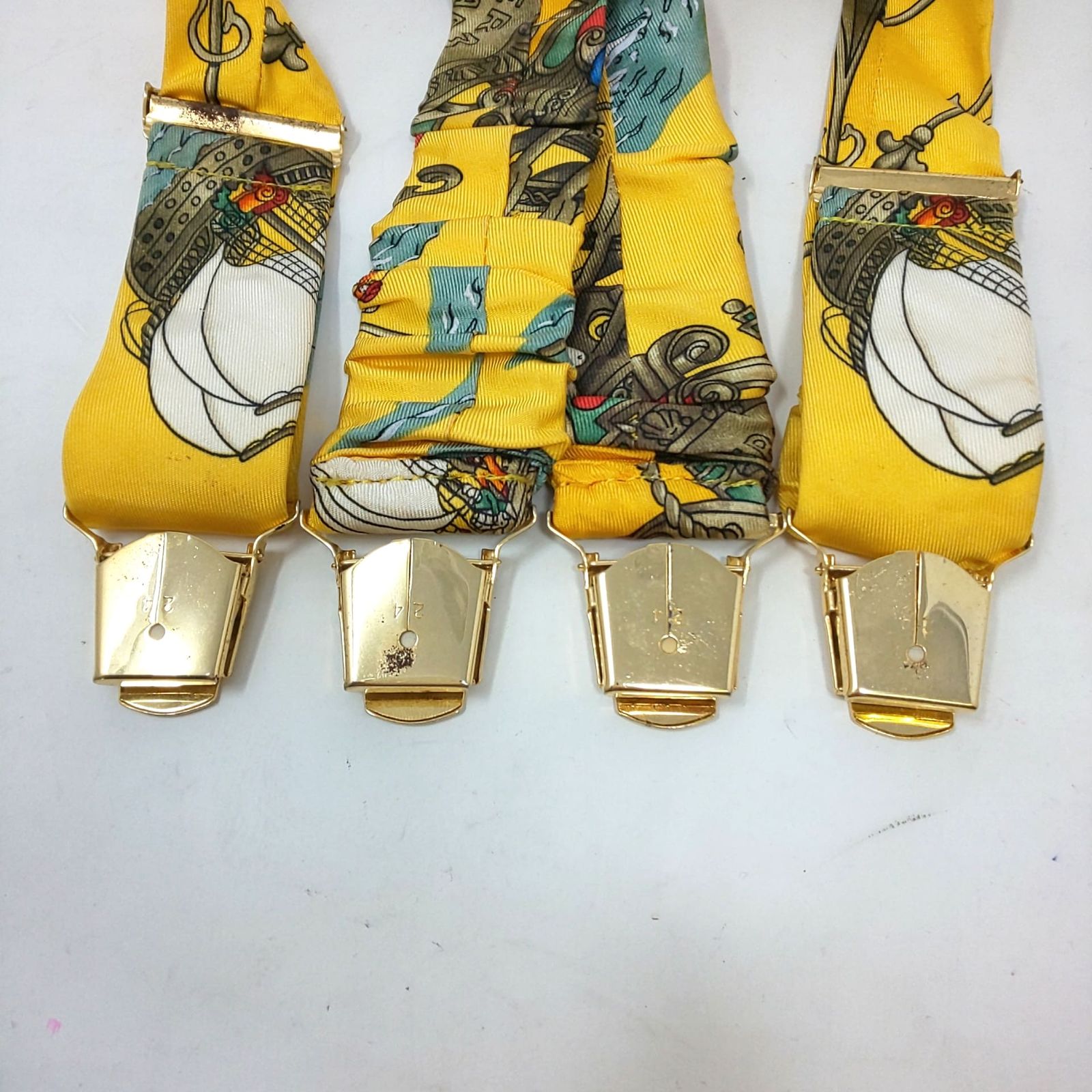 シルク サスペンダー