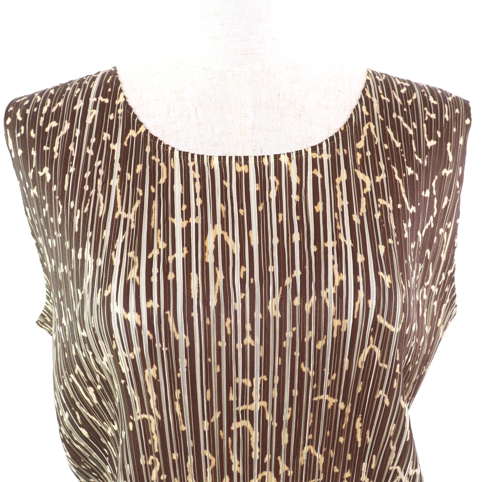 プリーツプリーズ ベージュ ノースリーブカットソー プリーツプリーズ イッセイミヤケ タンクトップ ノースリーブ