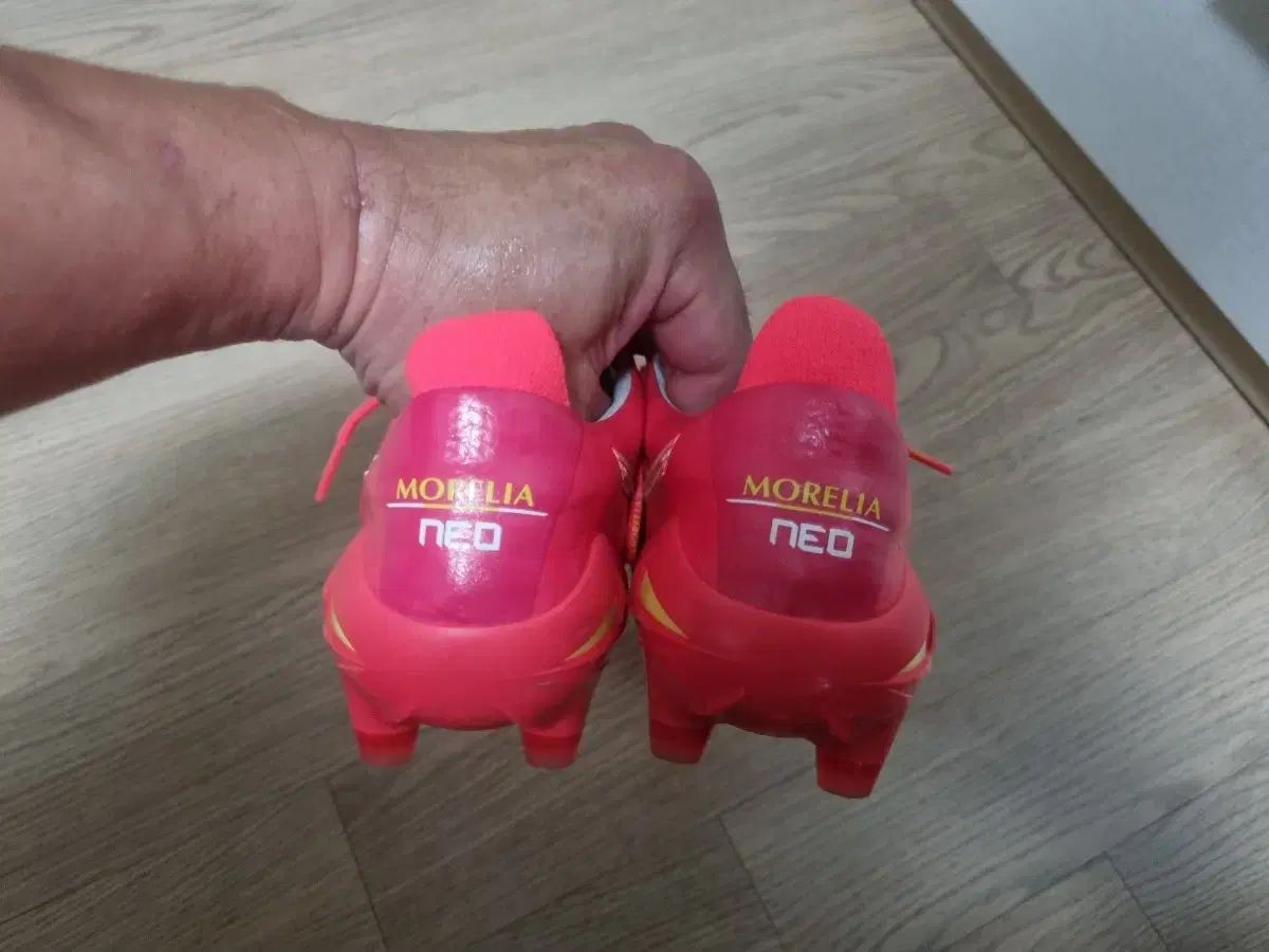 Mizuno モレリアネオ4β JAPAN 限定カラー 26.0cm MIZUNO ミズノ