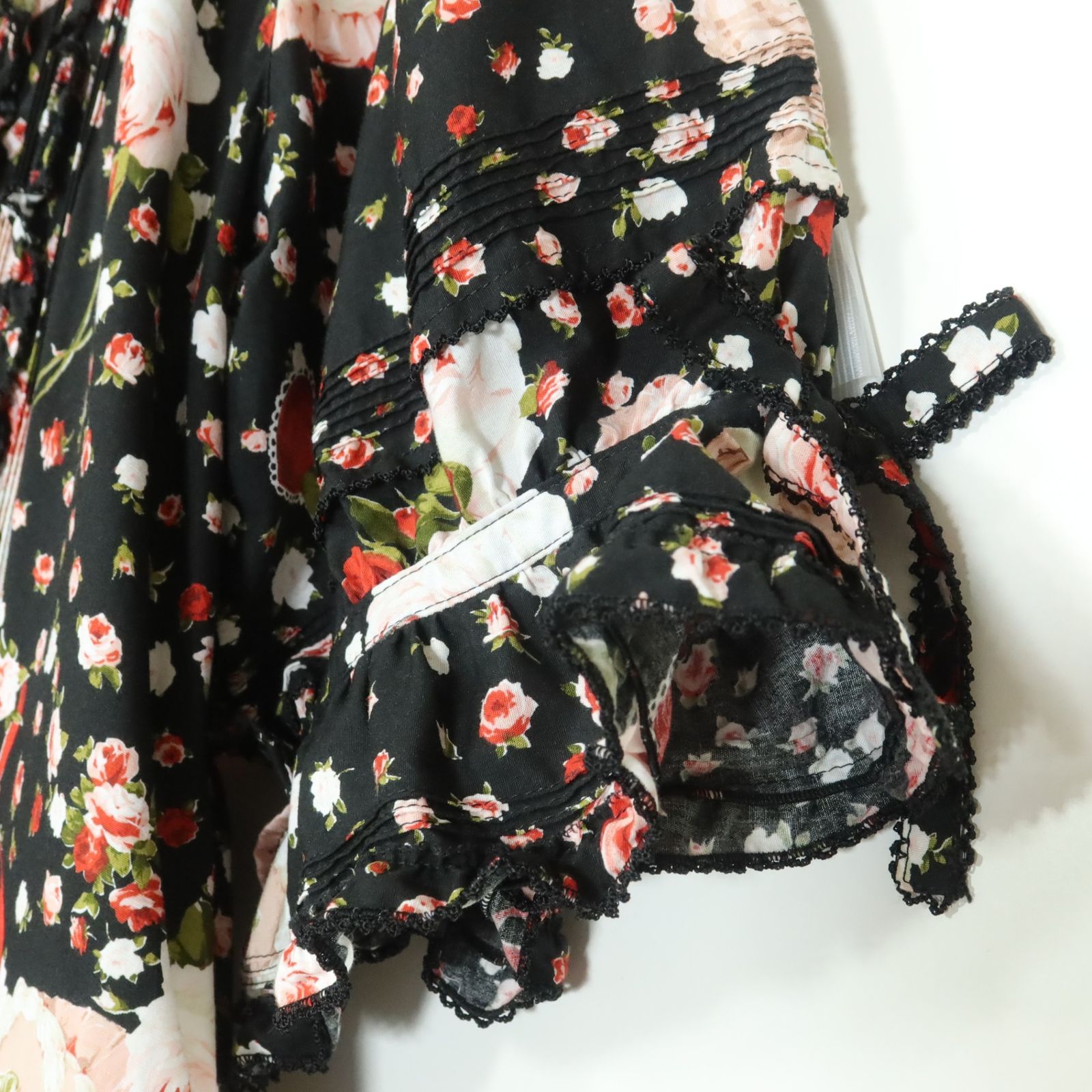 極美品】ピンクハウス☆2023早春カタログ掲載！ オーナメントローズpt  