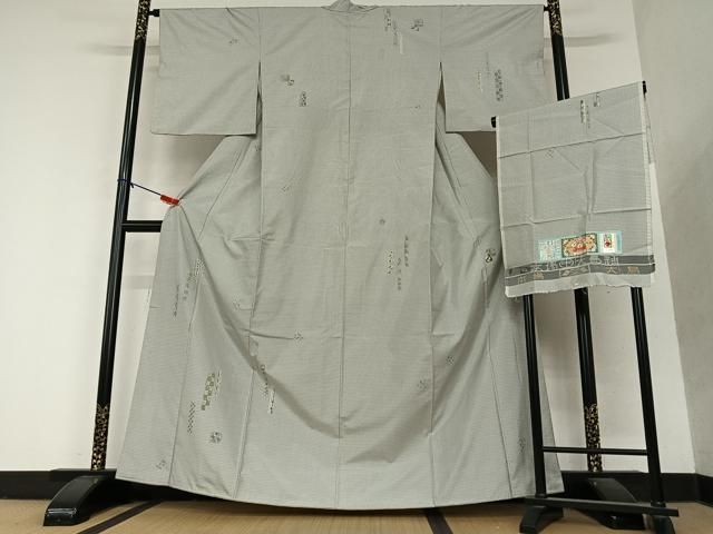 平和屋着物○本場大島紬 手描き 白大島 幾何学文様 中江絹織物謹製  