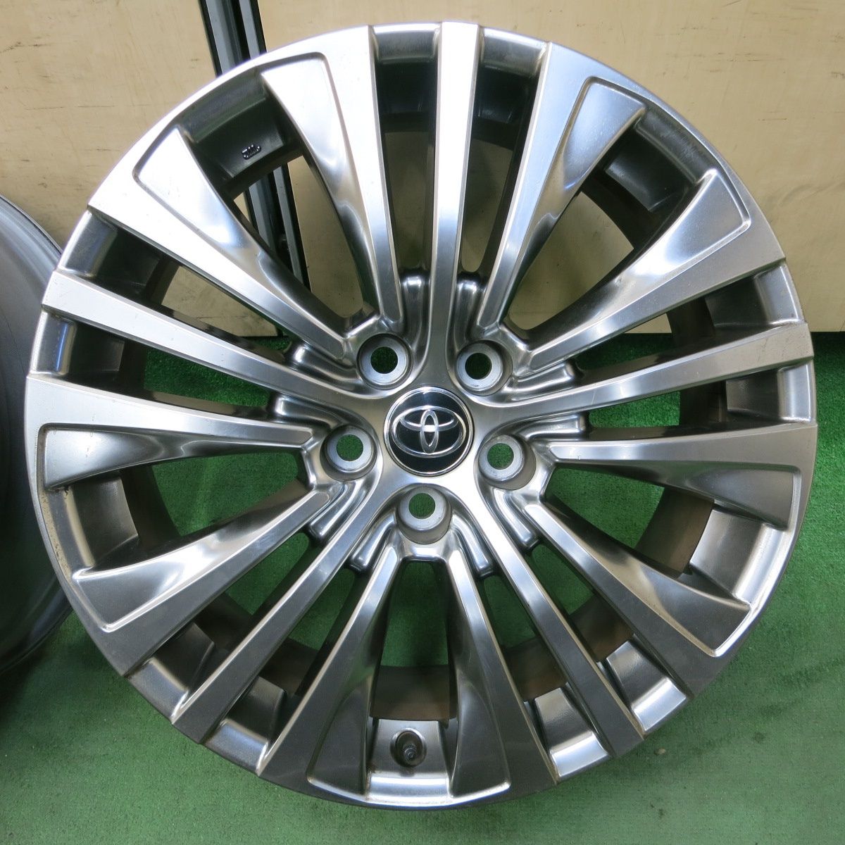 送料無料] 4本価格☆トヨタ 80系 ハリアー 純正 ホイール 19