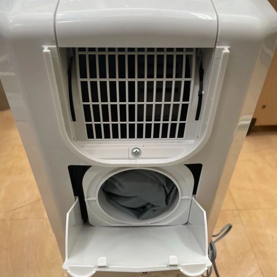 ☆美品☆ コロナ 冷風・衣類乾燥除湿器 SDM-F1025 【2025年製