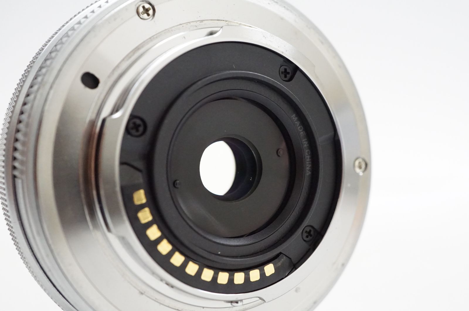 Canon EOS M5 ミラーレスカメラ マウントアダプター、バッテリ2