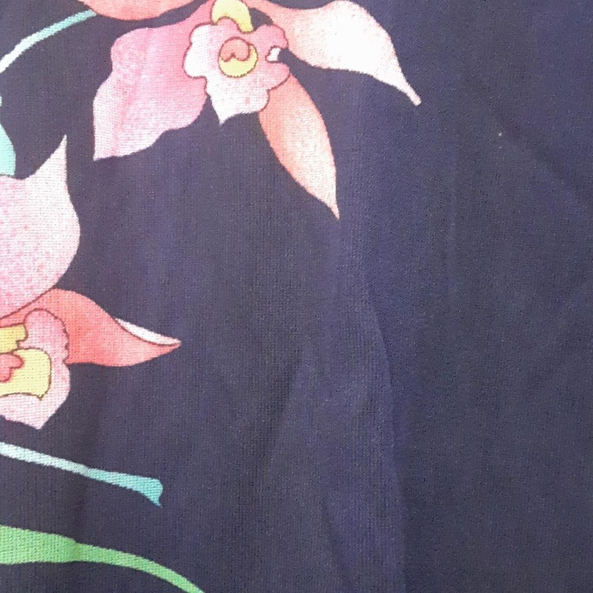 LEONARD レオナール 七分袖カットソー サイズM レディース - ネイビー×レッド×マルチ クルーネック|カンカン素材|花柄|肩パッド