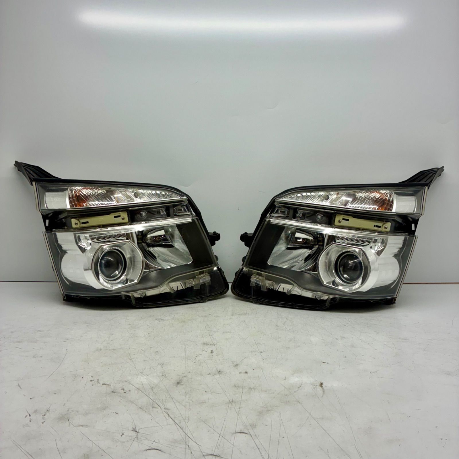 【新品】TST NEXUS フロント LEDウィンカー (スタンダード) TST NEXUS フロント LEDウィンカー (スタンダード) TST LEDウインカー