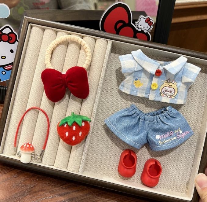美品 LABUBU お洋服セット 着せ替えコスチューム 06 ラブブ labubu 着せ替え コスチューム 4点セット ぬいぐるみ服