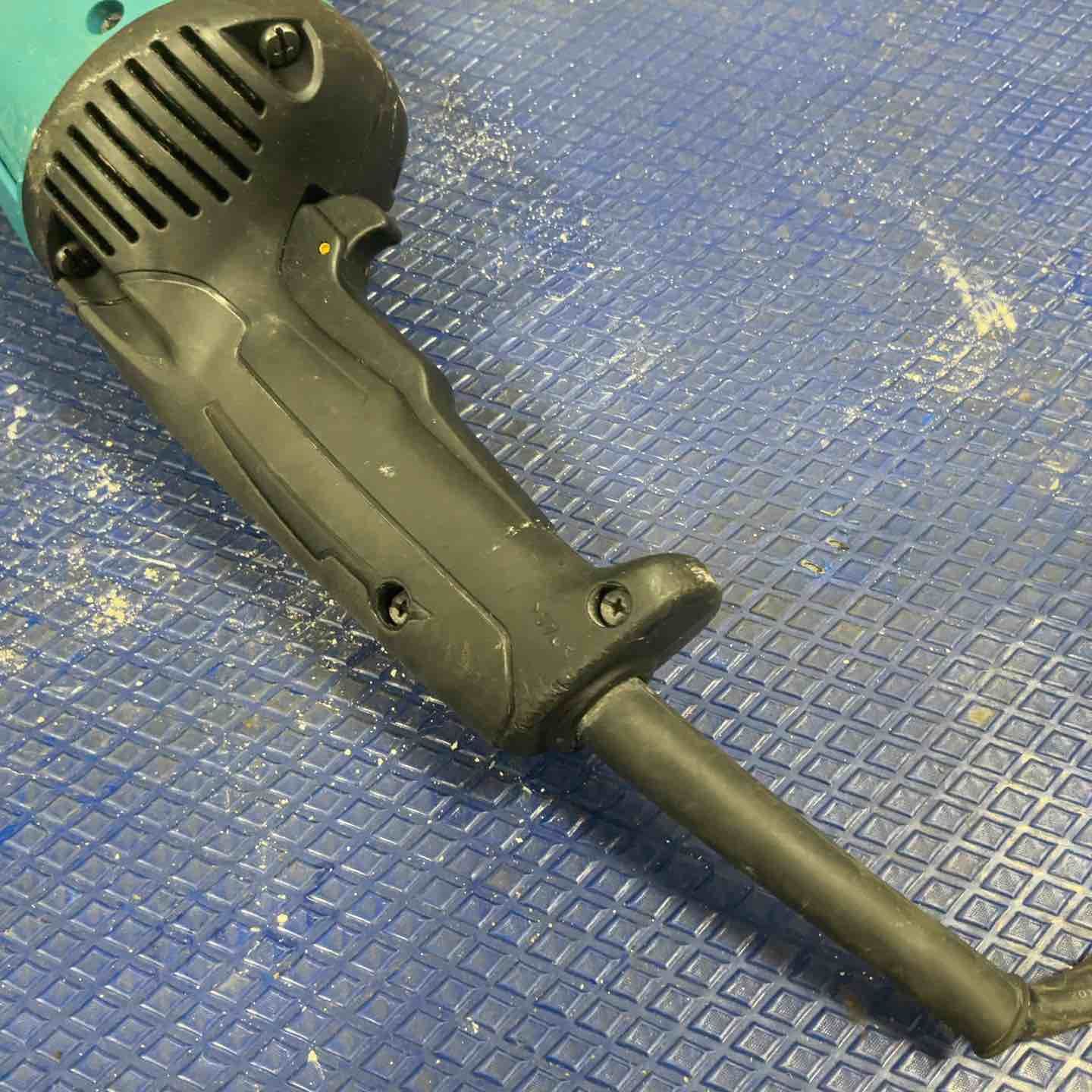 180mmディスクグラインダー GA7061