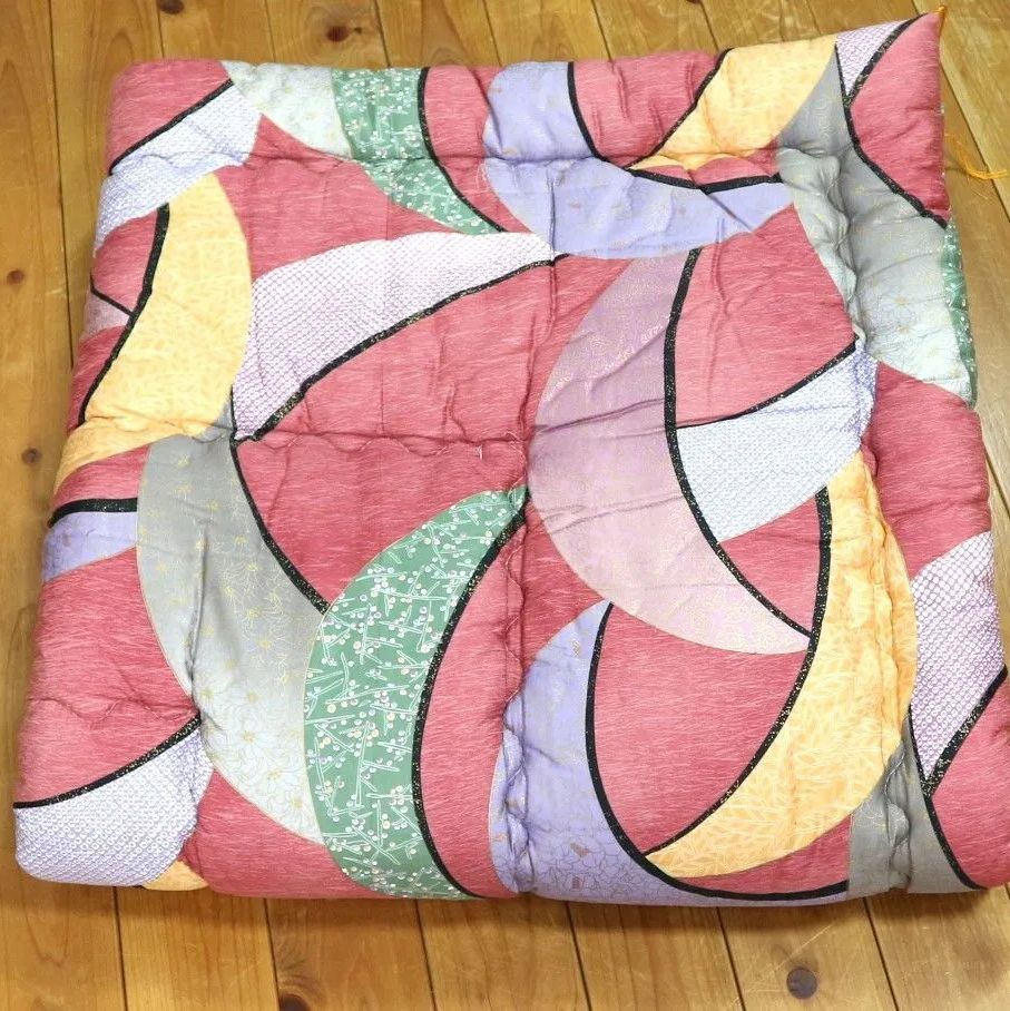 めんわた入り両面柄のセンターラグ