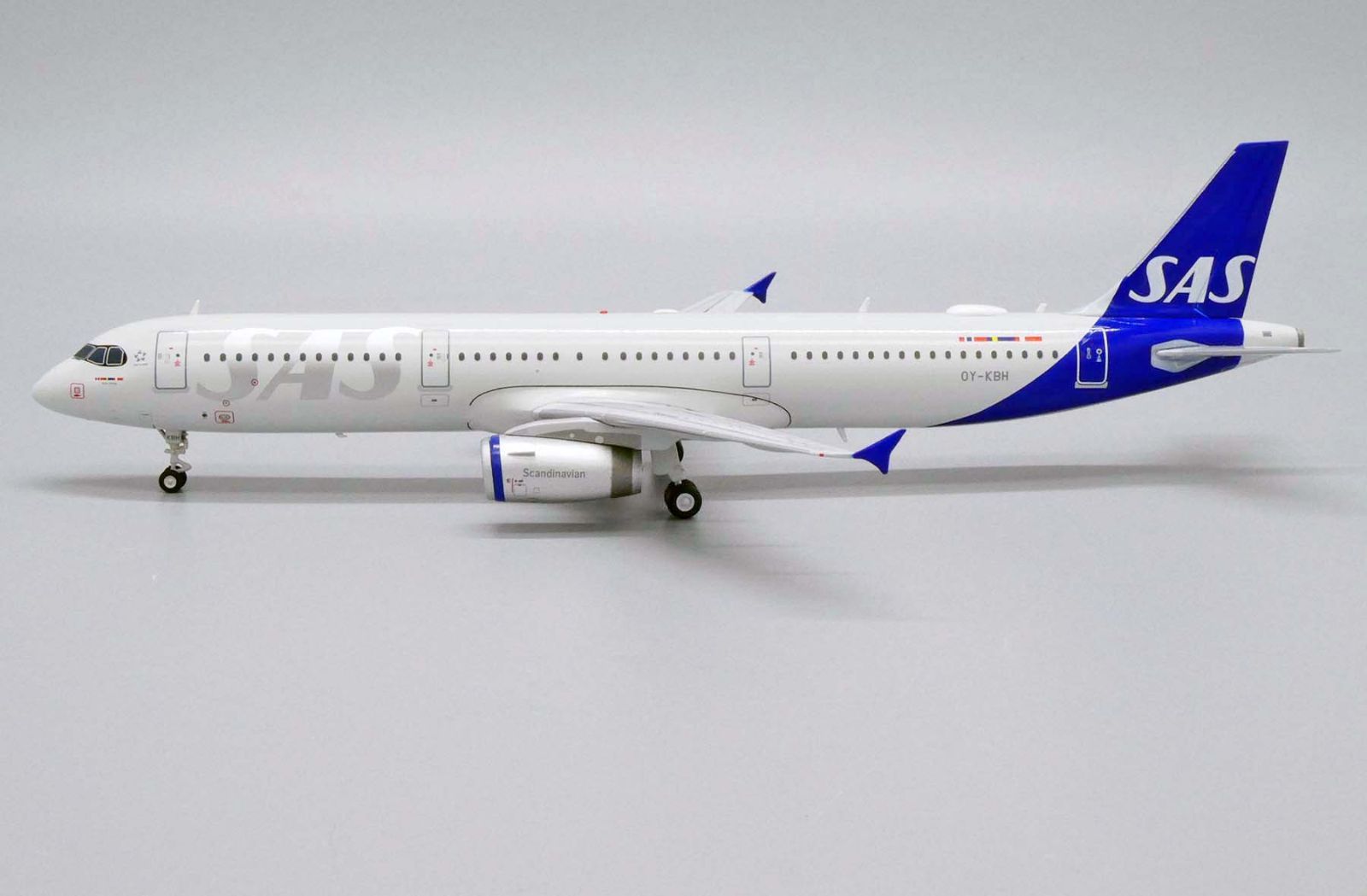 Jcwings スカンジナビア航空 A321 OY-KBH 1/200 - Aircraftmodels777