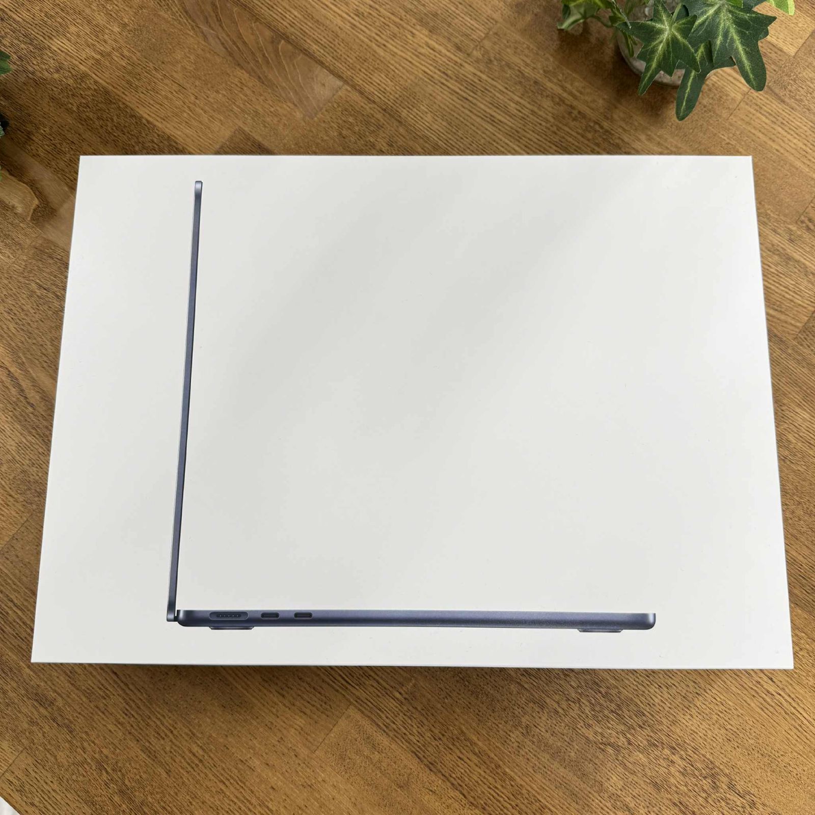 新品、未開封 MacBook Air 13インチ M4 チップ ミッドナイト