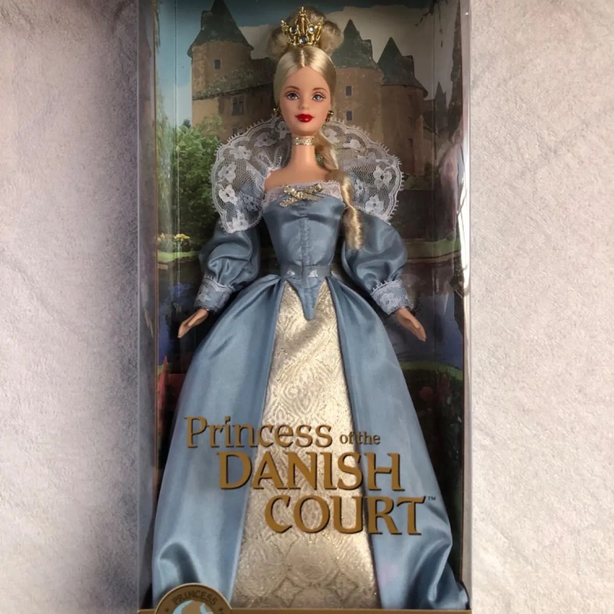 バービー Princess of the DANISH COURT Barbie - メルカリ
