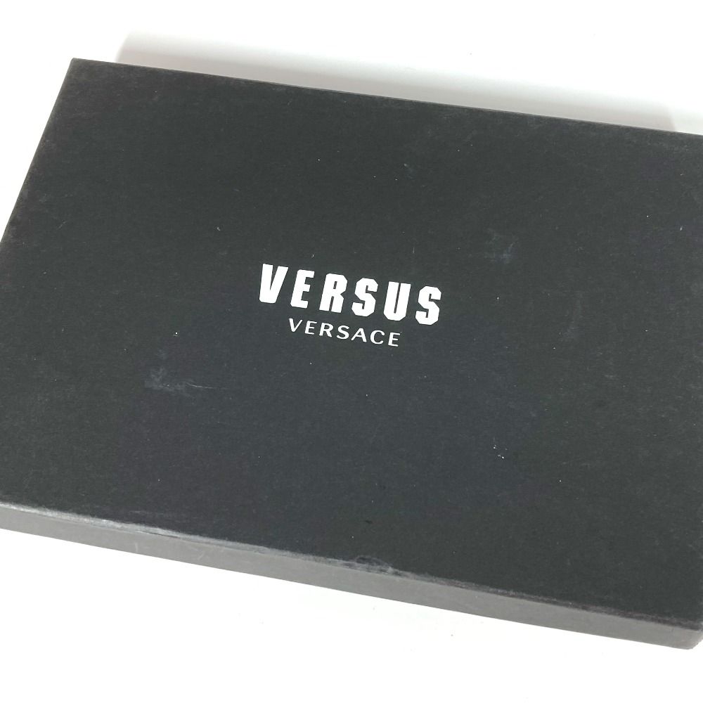 VERSUS ヴェルサス クラッチバッグ ロゴ ライオン 安全ピン レザー - メルカリ