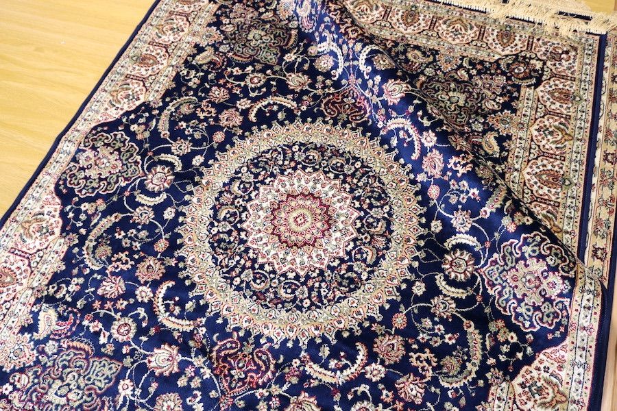 本日のセール！ペルシャ柄絨毯 120×160 新品未使用 カーペット 訳あり ペルシャ柄絨毯 120×160 新品未使用 カーペット 訳あり