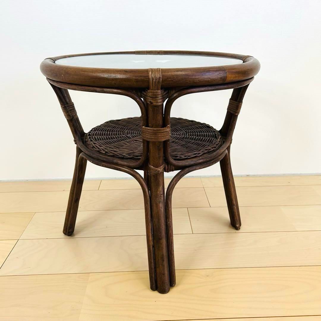 ガラステーブル