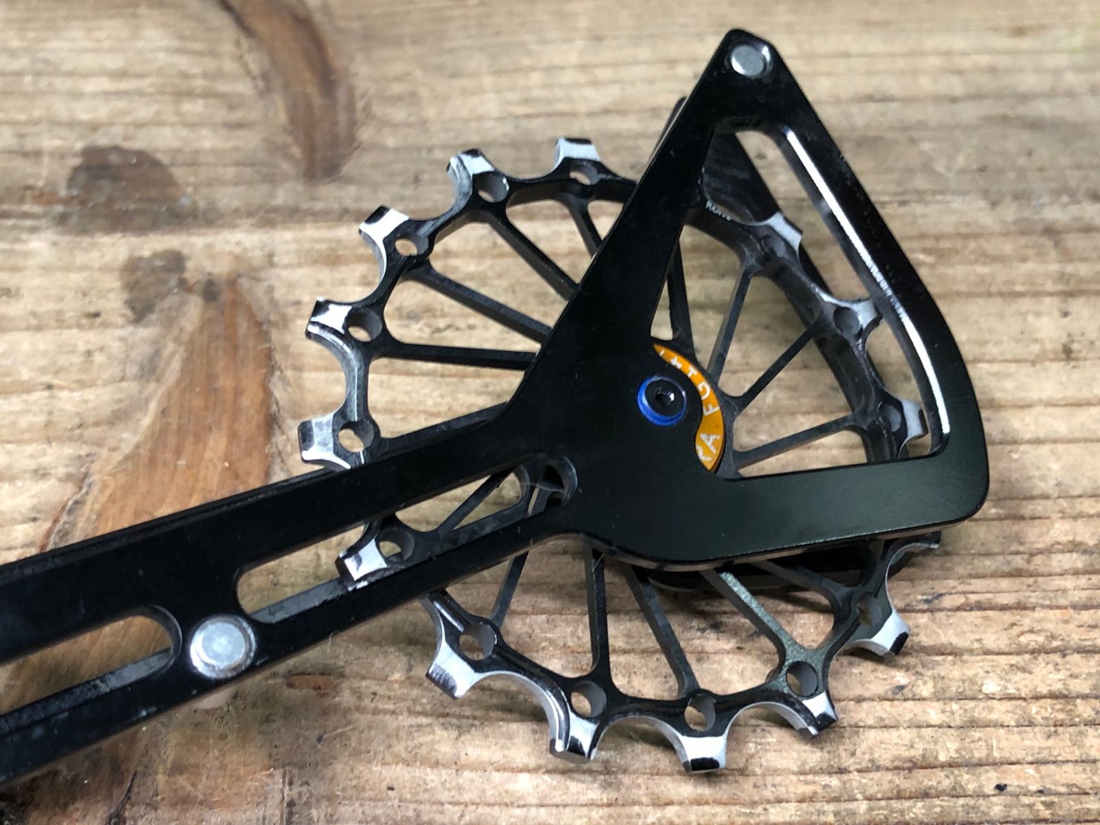 ビッグプーリー KCNC KCNC 9100 プーリー 黒/赤 12t 16t JK191 KCNC