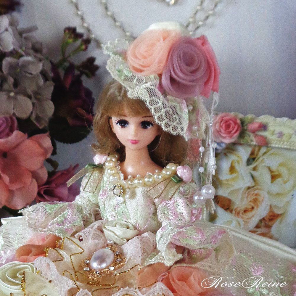 ベルサイユの薔薇 優美な花園パウダリークリームのプリンセスドールドレス ベルサイユの薔薇 優美な花園パウダリークリームのプリンセス