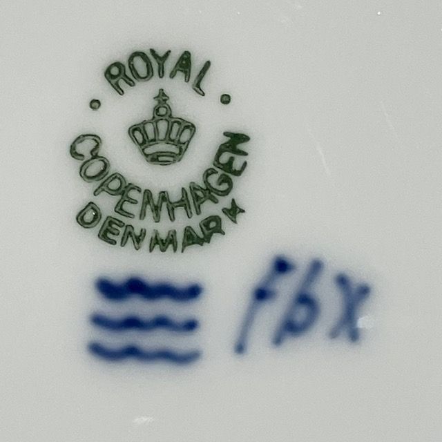 ロイヤルコペンハーゲン イヤープレート 1931年 「Mother and