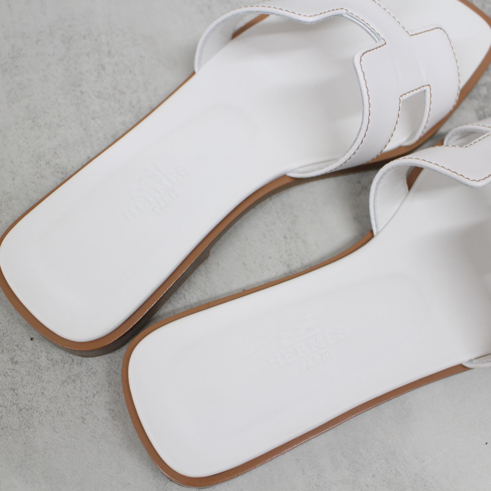 エルメス　オラン　サイズ35.5 エルメス オラン サイズ35.5 エルメス オラン サンダル ホワイト