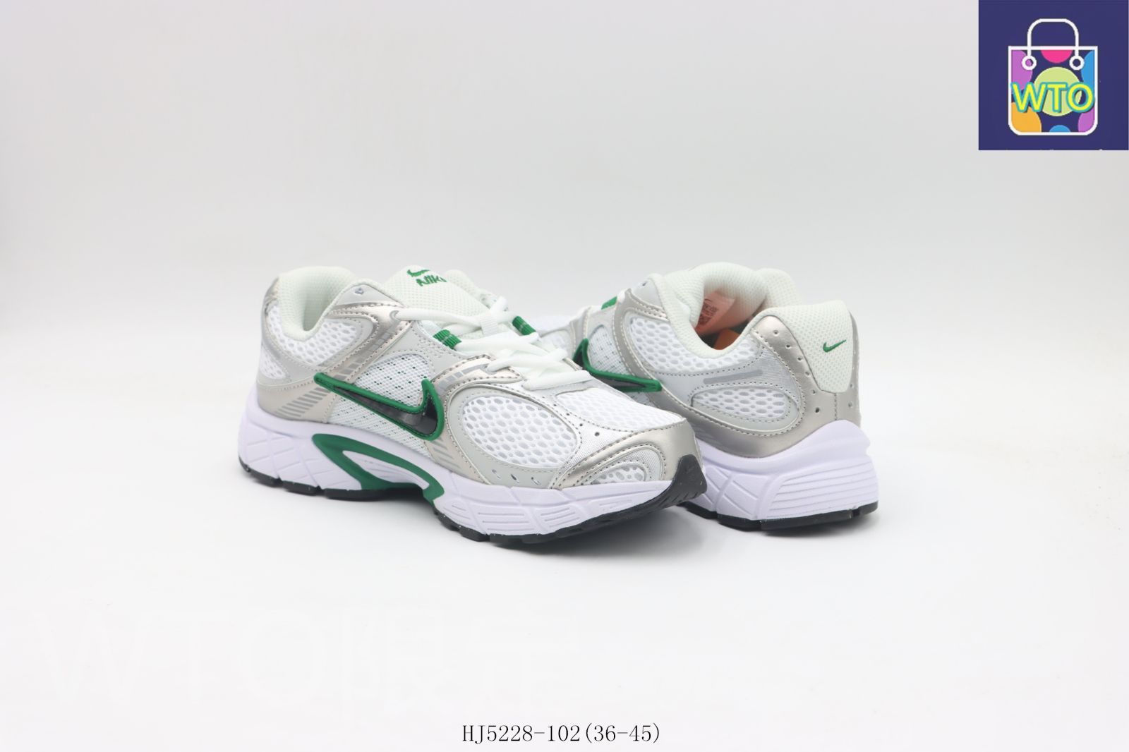 今日特価】Nike ナイキ ランニングシューズ HJ5228-102 ホワイト