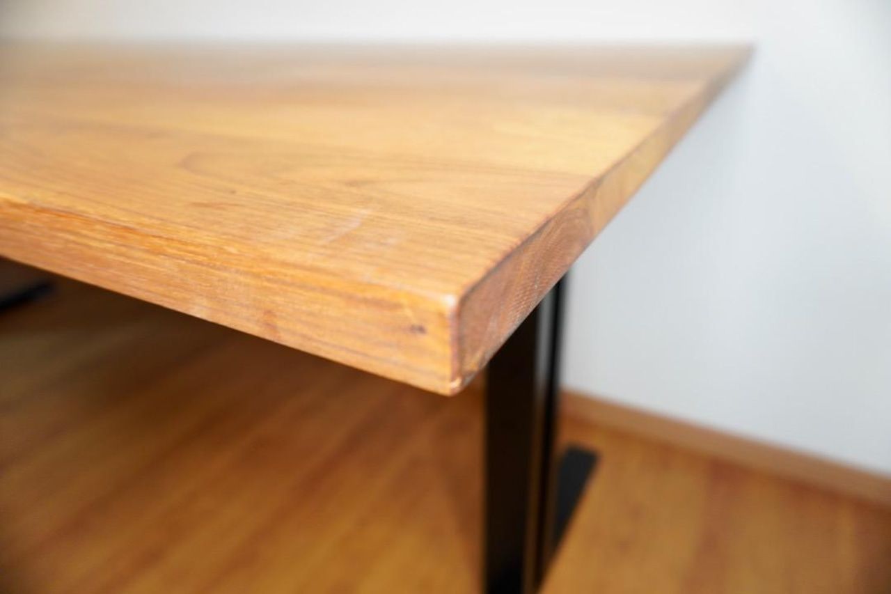 クラッシュゲート ダイニングテーブル