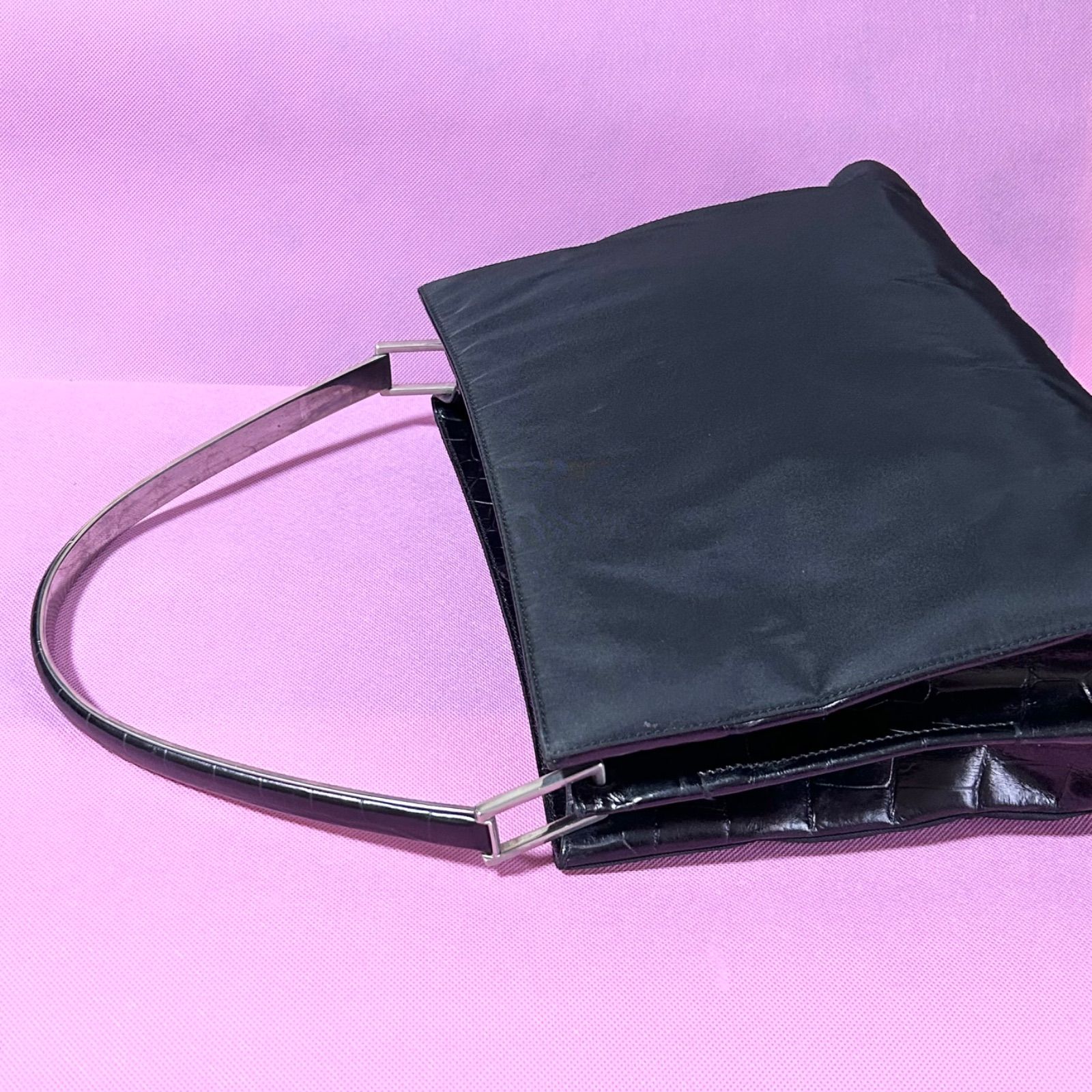 PRADA プラダ ナイロン クロコ型押し ワンショルダーバッグ ショルダーバッグ ブラック