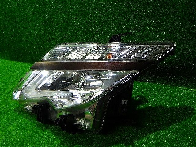 エルグランド 左ヘッドライト LED E52 TNE52 中期 後期 100-2674