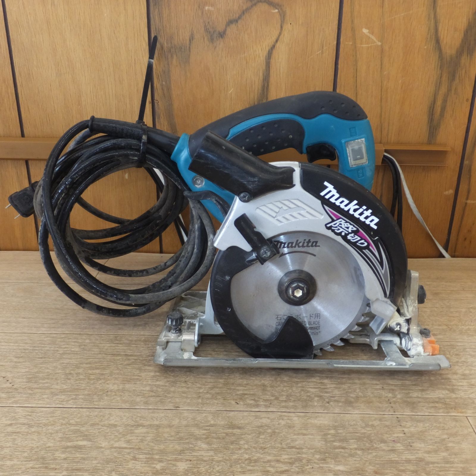 マキタ makita 125mm 内装マルノコ 5241 100V 7.5A 50-60Hz 710W 木工用 超硬丸ノコ