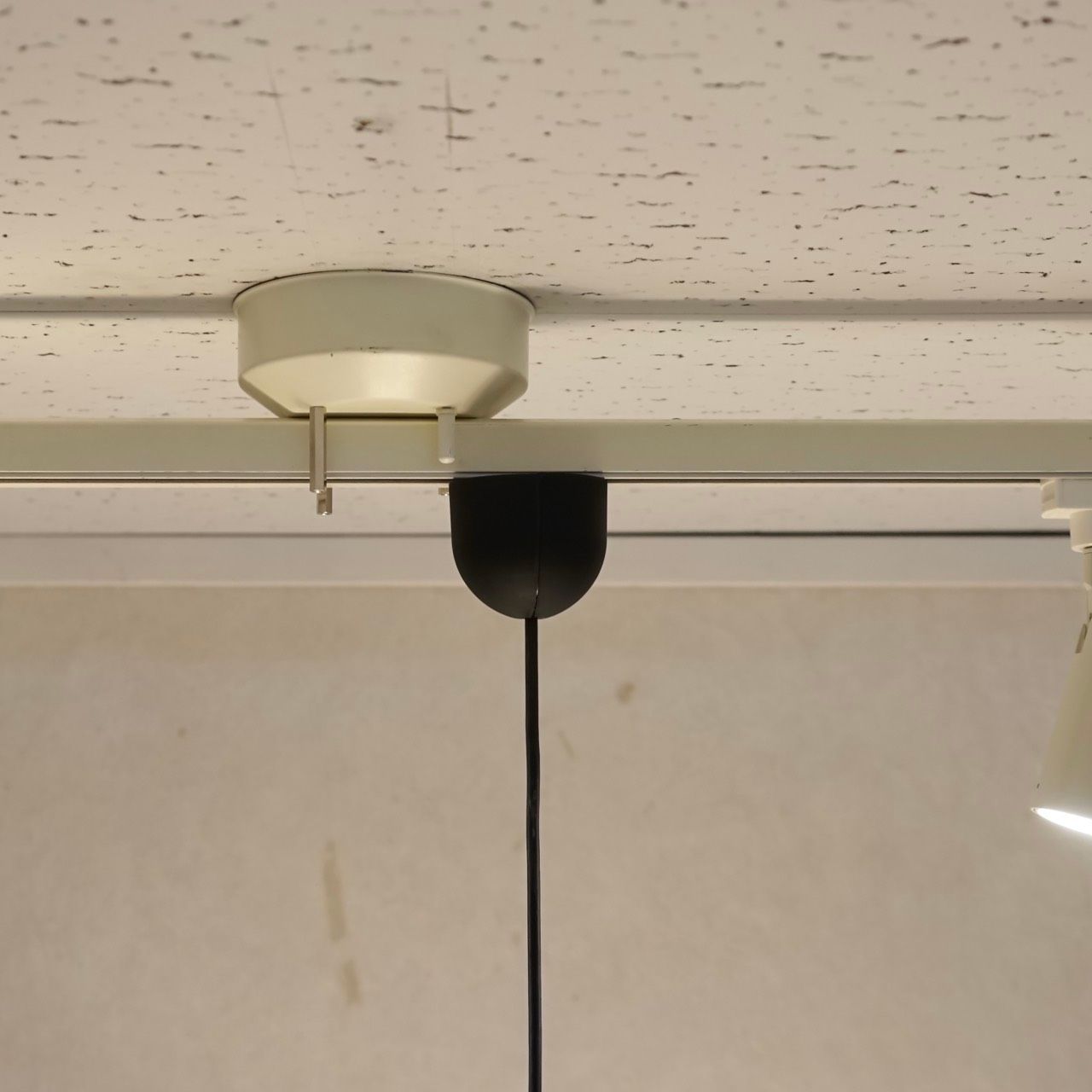 ELUX エルックス UMAGE ウメイ CLAVA DINE クラヴァダイン ペンダントライト 吊り下げ照明 ブラス 北欧 モダン ホテルライク NEXPOTALLINN_EU