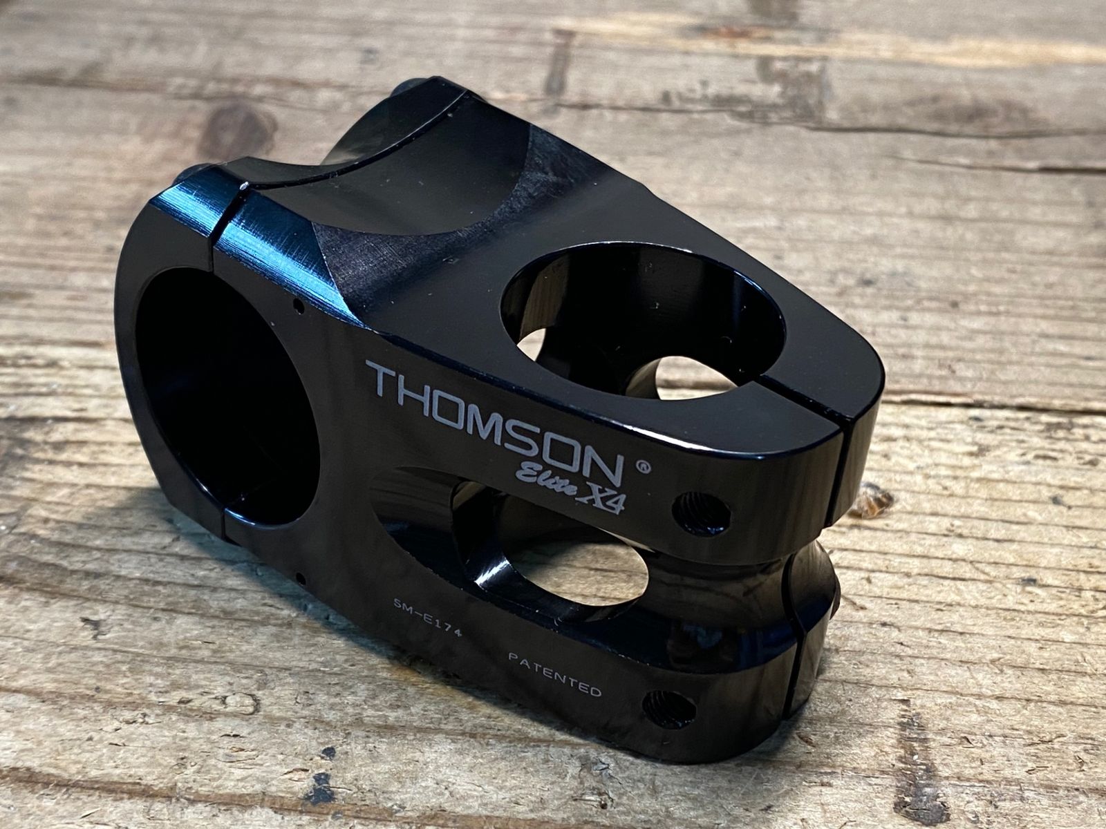 JJ951 トムソン THOMSON ELITE X4 ステム 黒 40mm Φ31.8 OS