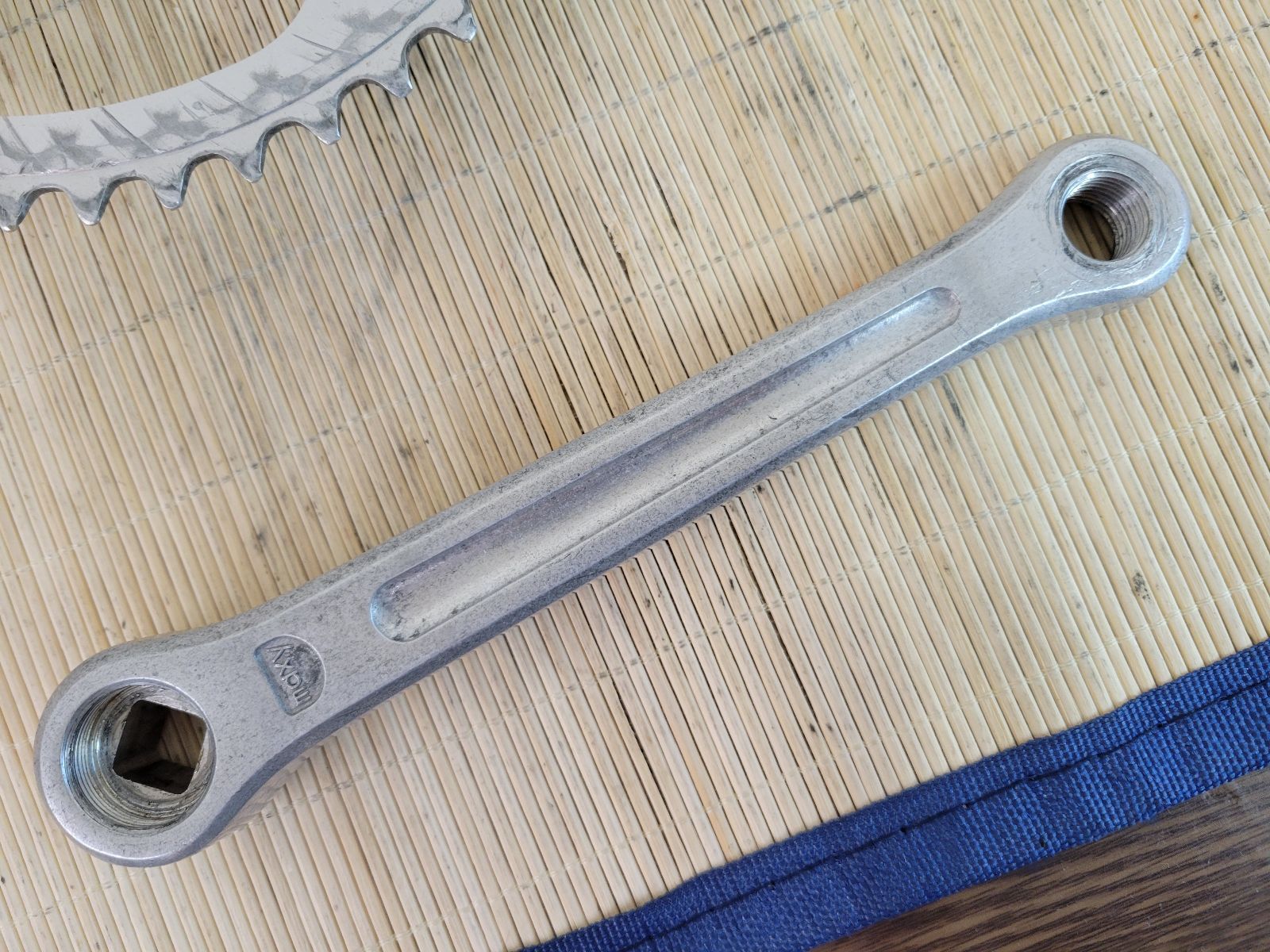 □ Sugino Maxy 165mm 48t スギノ マキシー クランク ピスト トラック