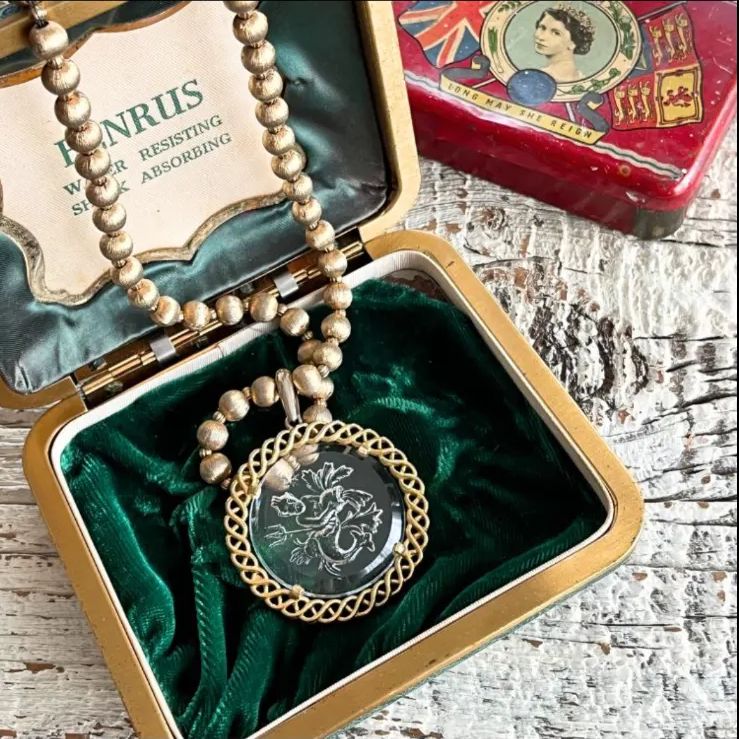 Van Cleef & Arpels 四つ葉のネックレス ヴァン クリーフ＆アーペル