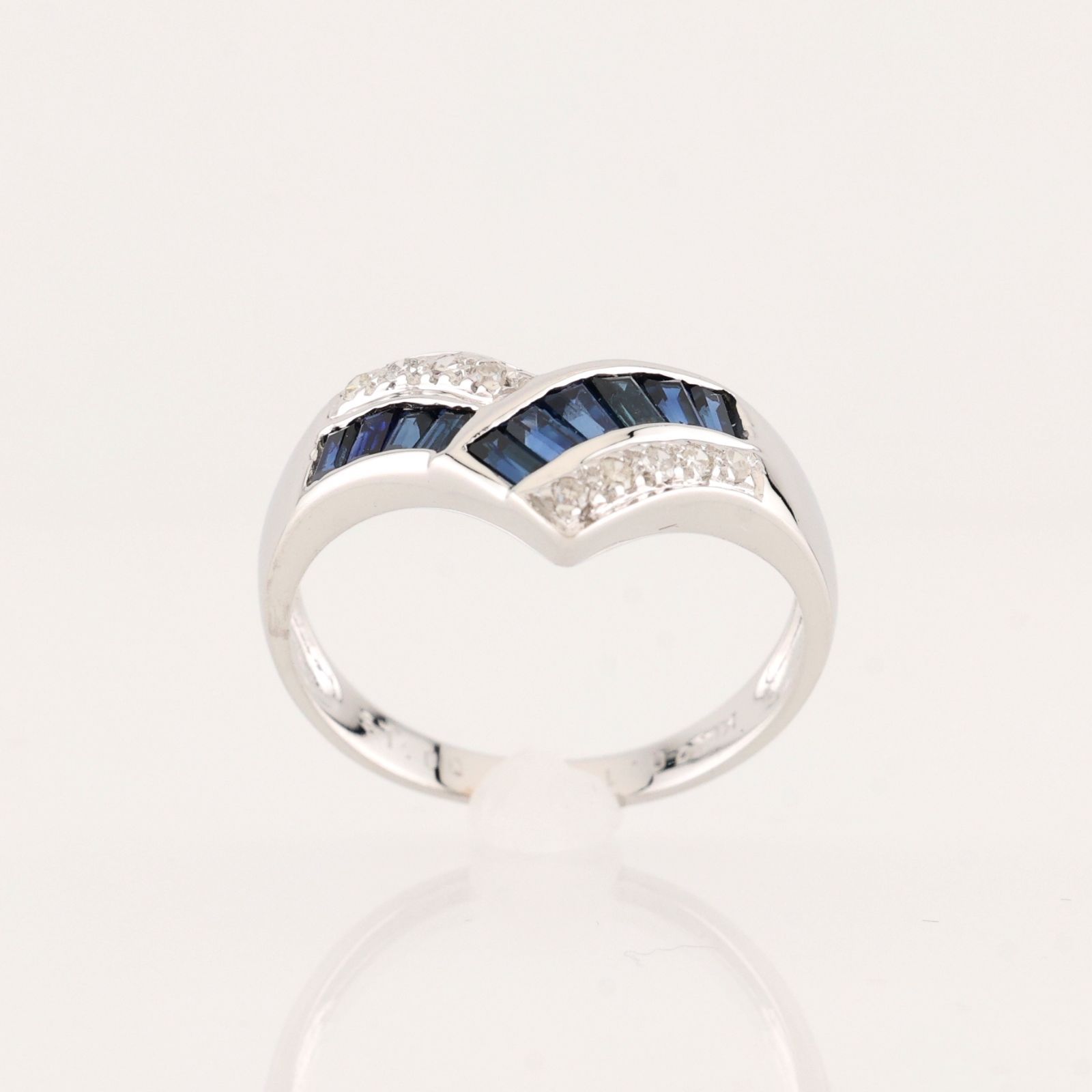 参考定価181,500円！》 K14WG ホワイトゴールド サファイア 1.00ct 