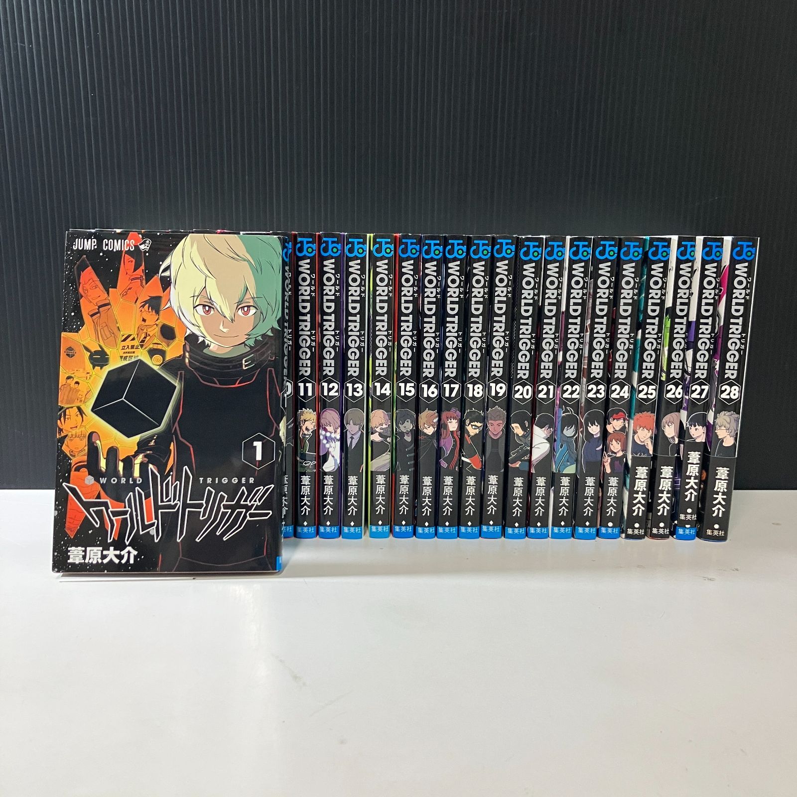 むつ1-080702】ワールドトリガー 全巻セット 1～28巻 - メルカリ
