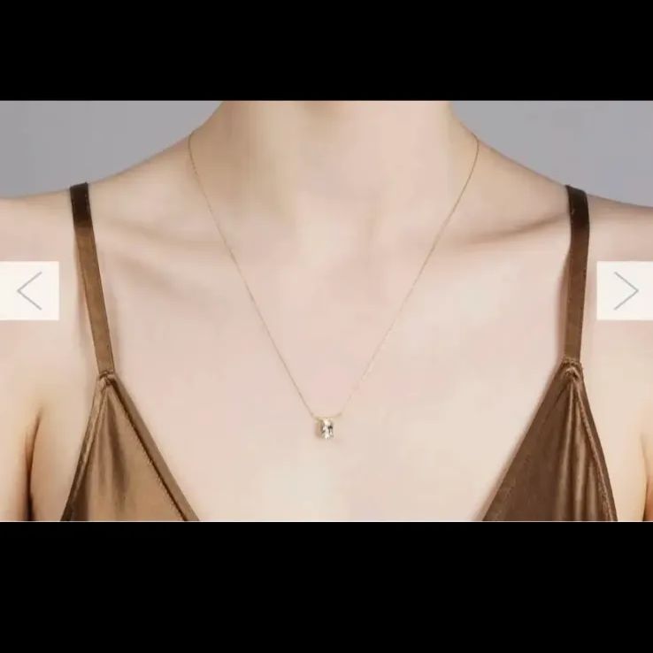 hariqua Goshenite moon necklace /ゴシェナイト
