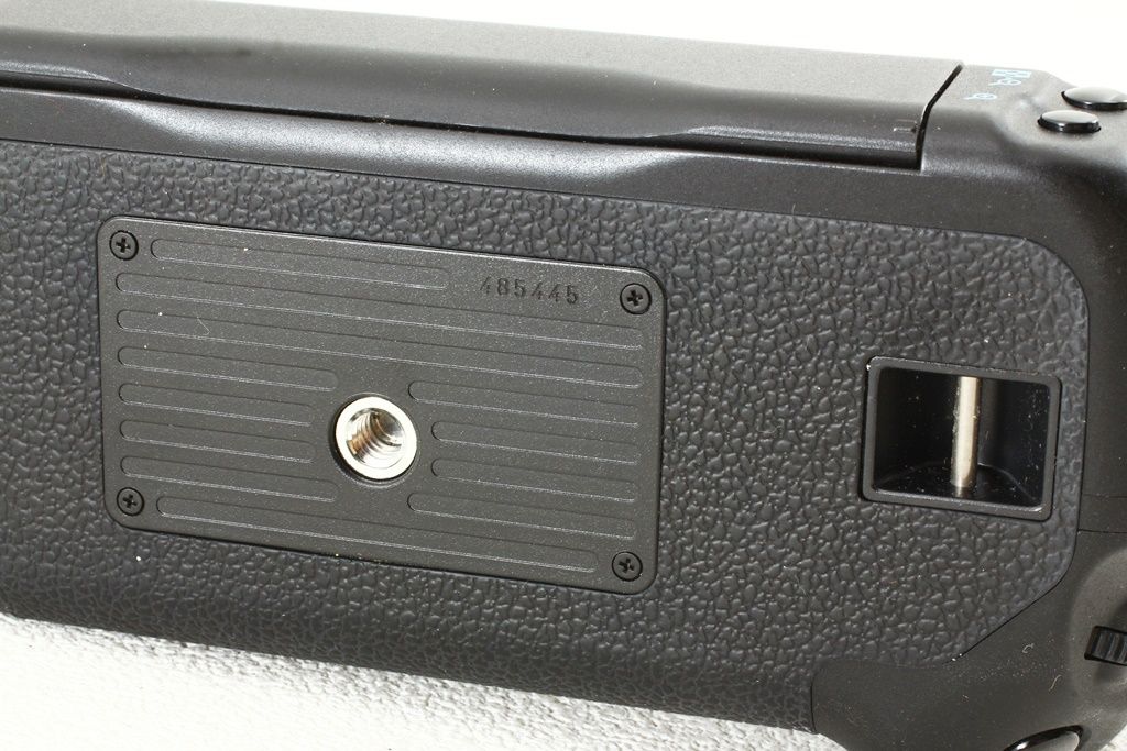 ジャンク品 Canon キヤノン BG-E2N バッテリーグリップ EOS40D用
