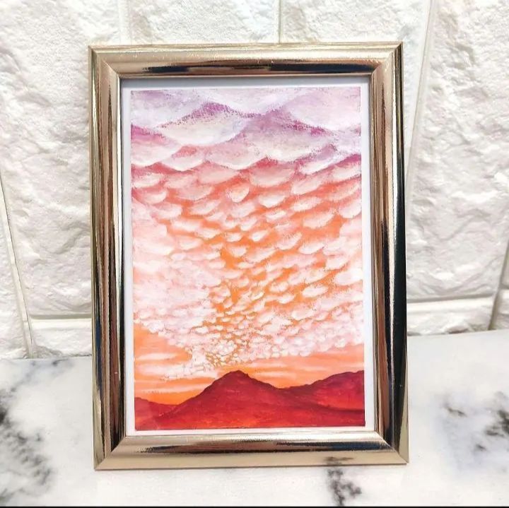 パステル画（原画）夕暮れの街。 （夕暮れの空は夕焼けの典型的