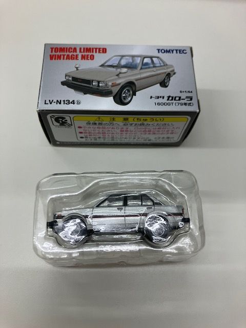 トミカ リミテッドヴィンテージネオ トヨタ カローラ 1600GT (79年式 