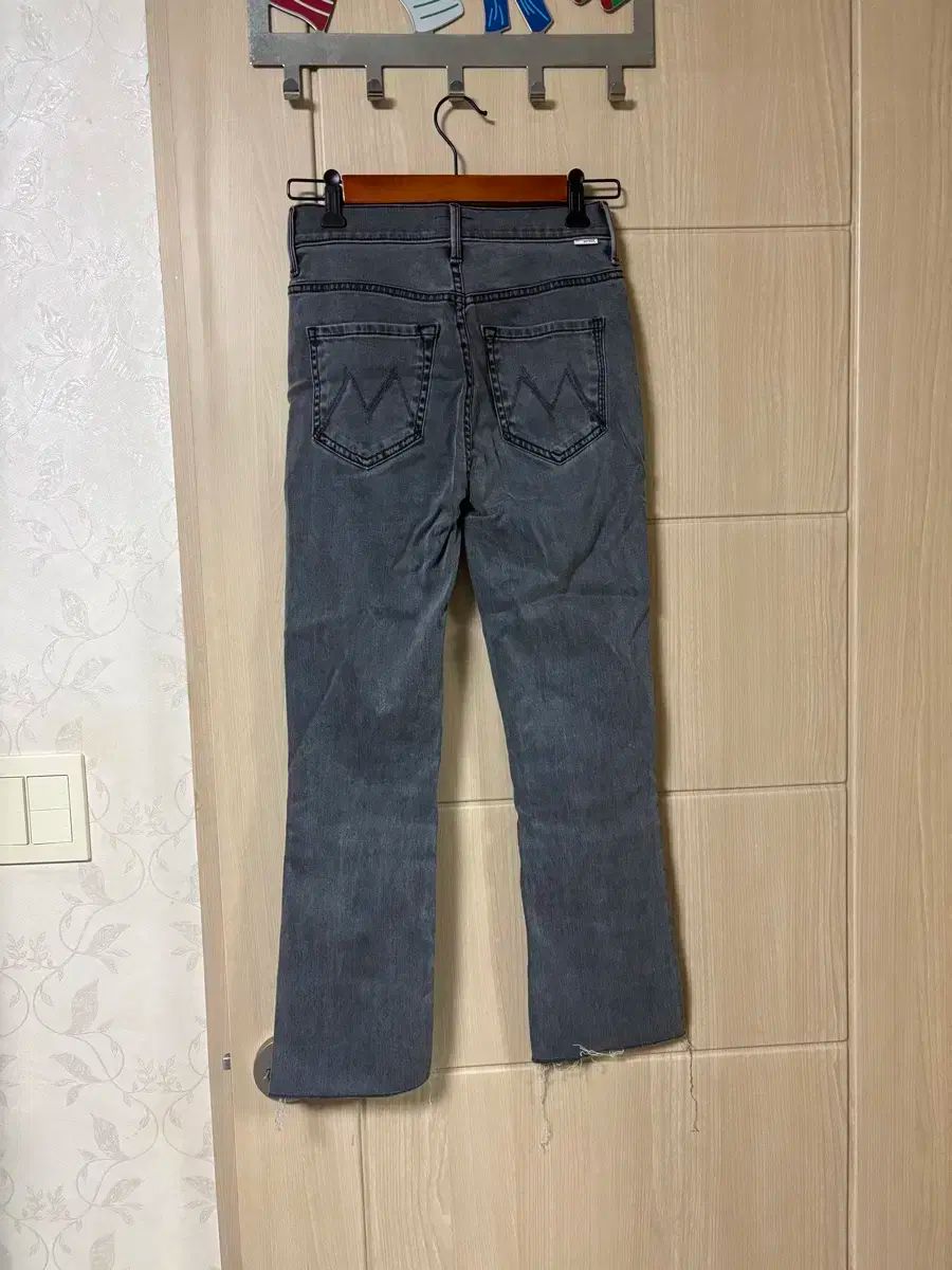 マザーブーツカットウォッシュブラックジーン