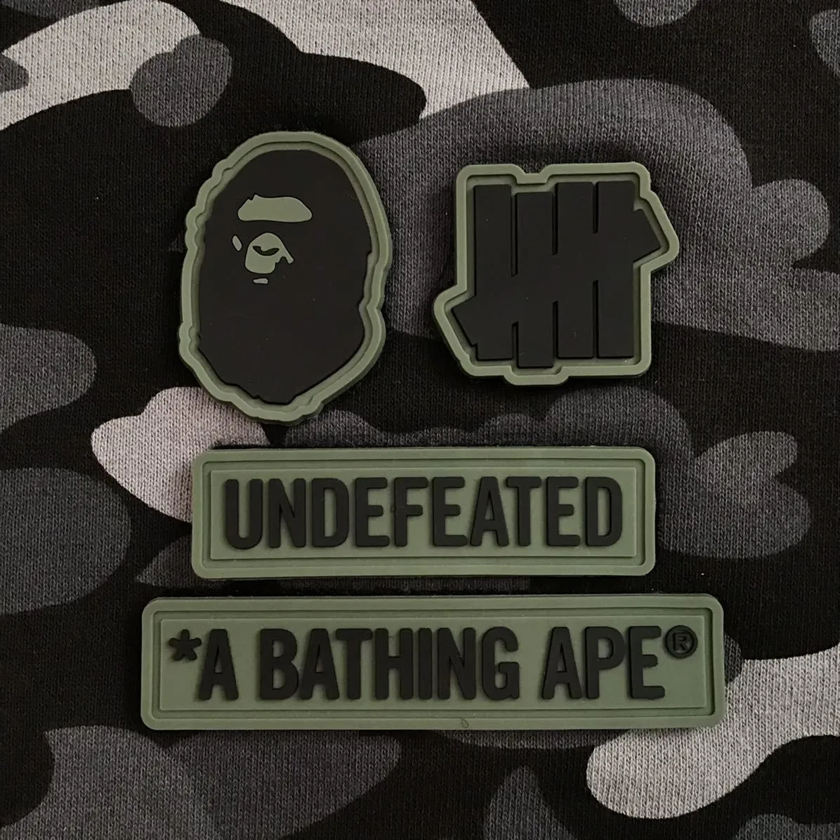 Undefeated × BAPE タイガー シャーク パーカー Lサイズ tiger shark