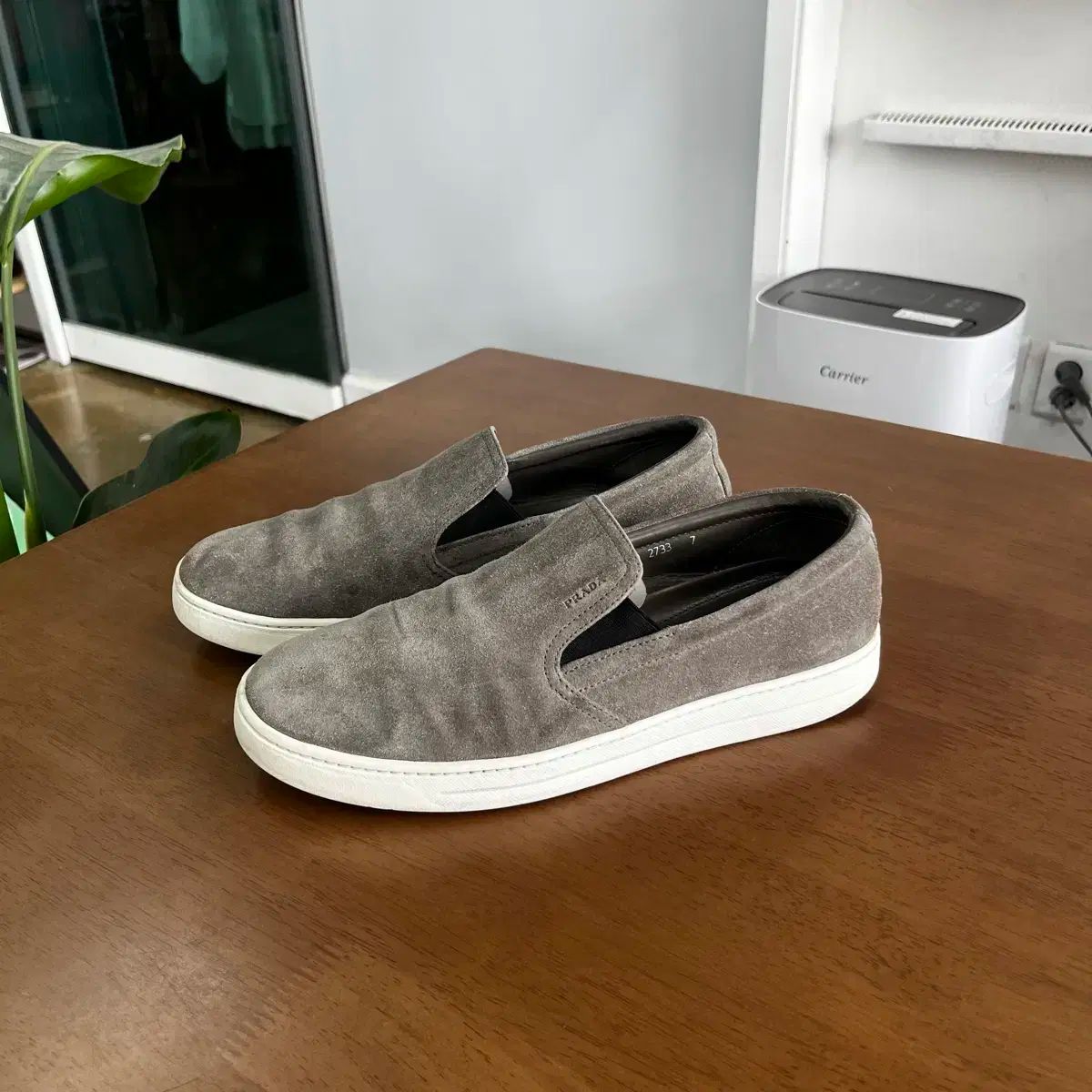 PRADA プラダ スエード ローファー Uk7