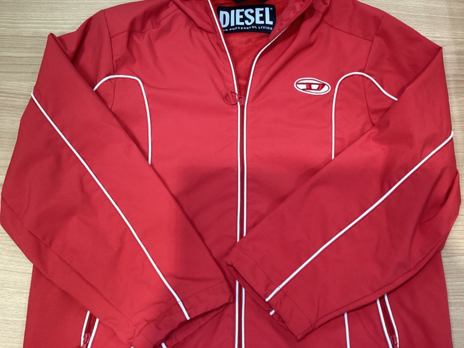 DIESEL J-HIVES レッド ナイロンジャケット L 百足着用 Windbreaker J 