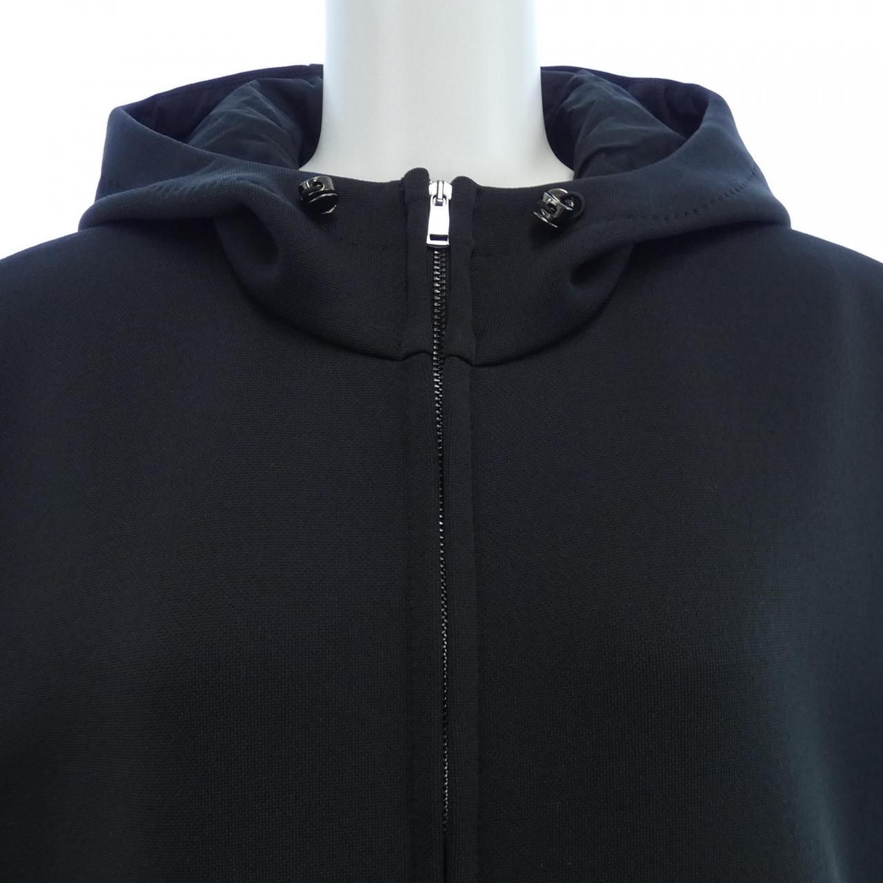 マックスマーラ Max