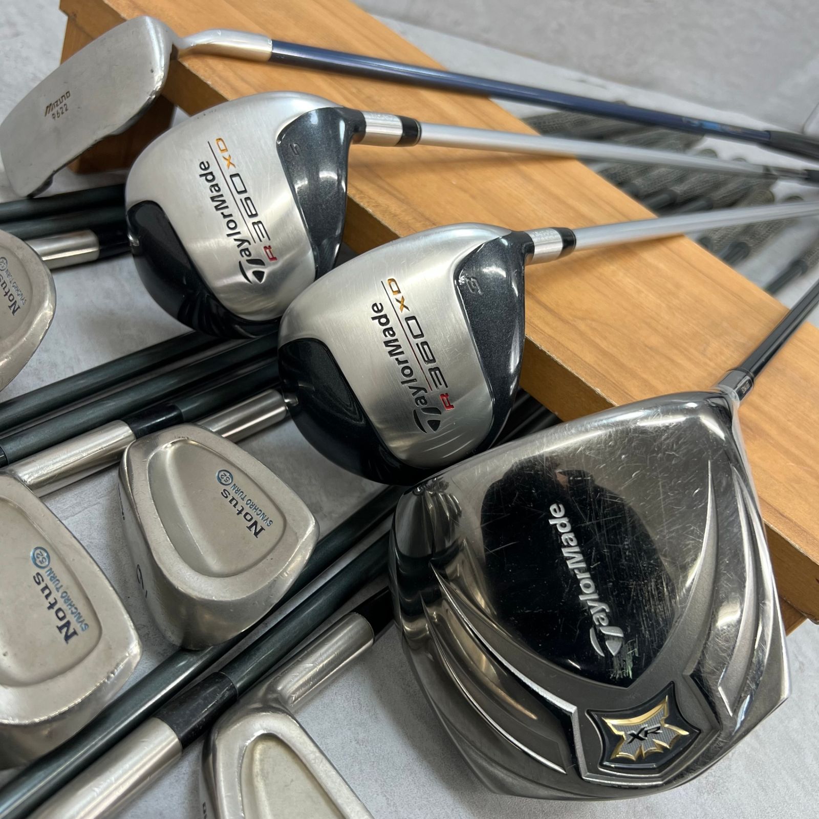 初心者　テーラーメイド 　ゴルフセット　14本セット　メンズ右利き　MIZUNO テーラーメイド ミズノ メンズゴルフ14本セット カーボン 右利き用