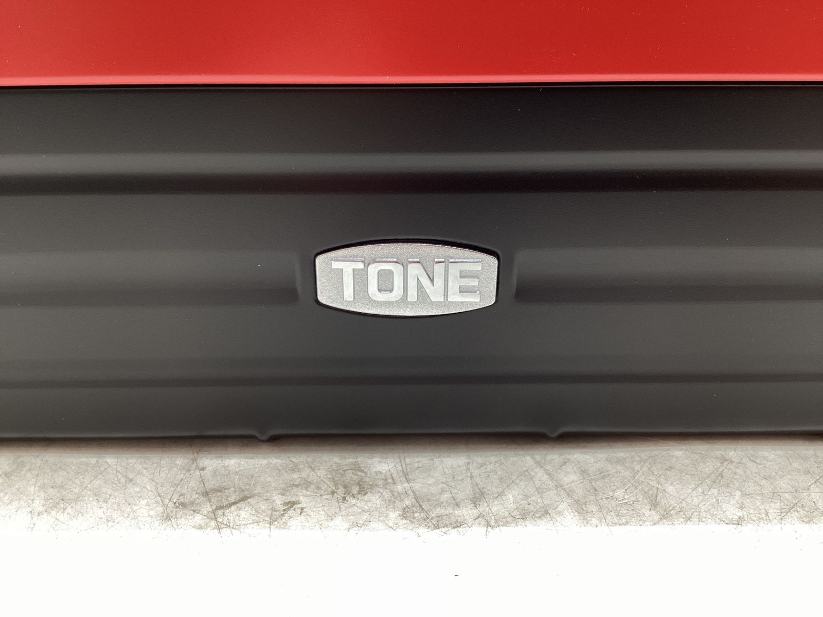 レッド ITI7Q896ZIRK