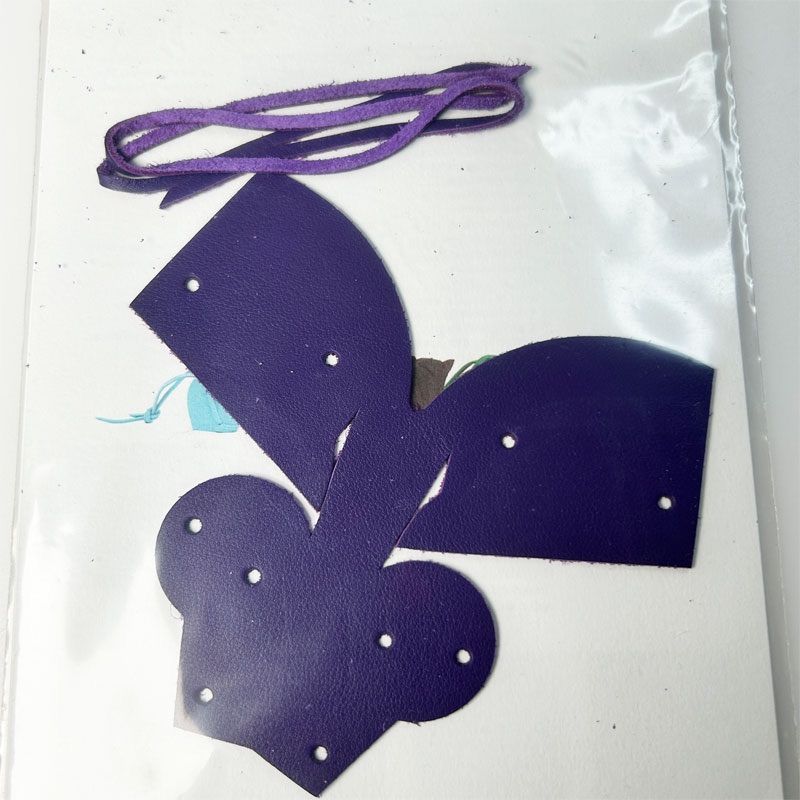 HERMES エルメス テットゥ ドゥ シュヴァル レザーチャーム 非売品 紫