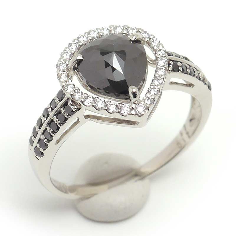 ブラックダイヤモンドリング 約14号 PT900・ダイヤ1.33/0.17ct - メルカリ 