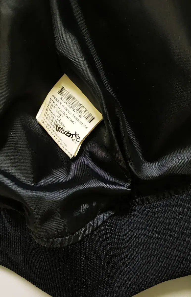 デサント₍DESCENTE