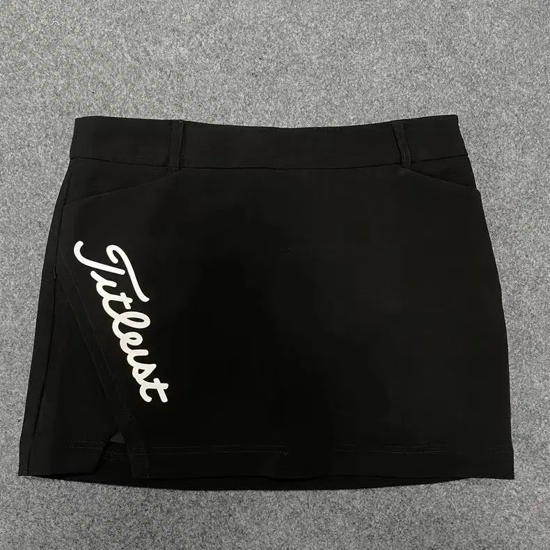 Titleist タイトリスト レディースゴルフウェア 長袖 Tシャツ + スカート セット